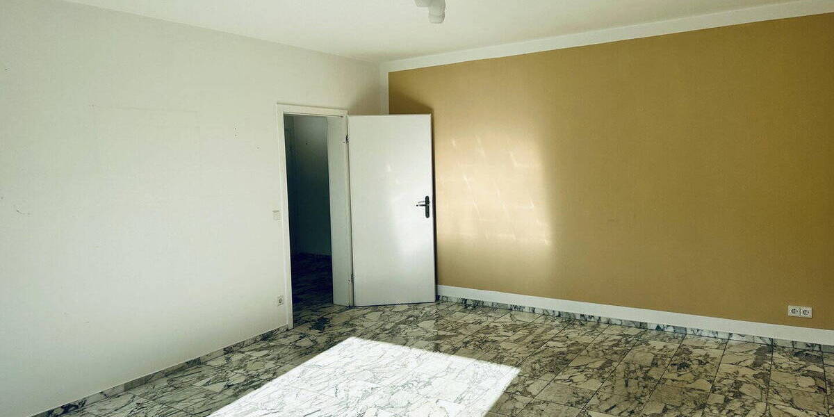 Etagenwohnung Springe - 3 Zimmer, 73 m&sup2;, 930&euro; | Angebot:26027028