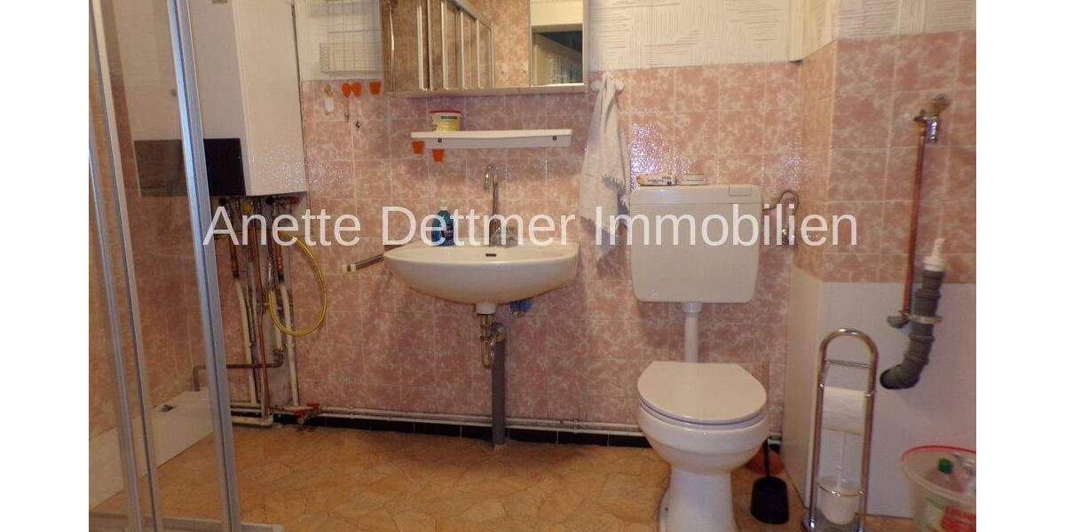 Reihenmittelhaus Freden (Leine) Freden - 8 Zimmer, 180 m&sup2;, 119.000&euro; | Angebot:25695285