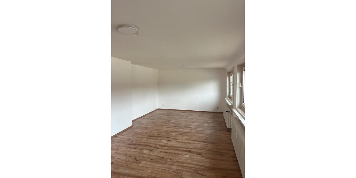 Dachgeschoßwohnung Salzgitter - 2 Zimmer, 61 m&sup2;, 358&euro; | Angebot:25499937