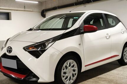 Toyota Aygo (X) 17.569 km 9.000 &euro; Hannover 30539