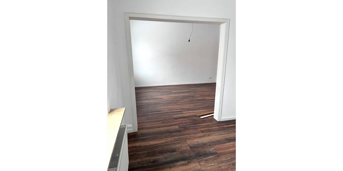 Erdgeschoßwohnung Hannover - 2.5 Zimmer, 70 m&sup2;, 1.050&euro; | Angebot:25142284