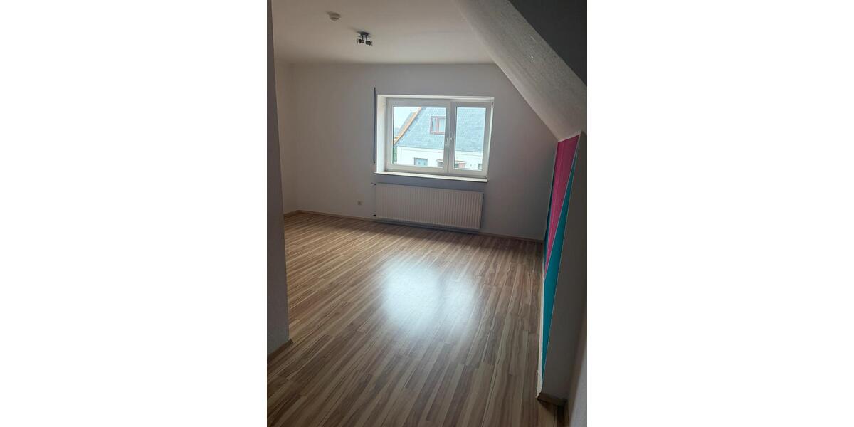 Etagenwohnung Hannover Ricklingen - 4.5 Zimmer, 127 m&sup2;, 920&euro; | Angebot:25625926