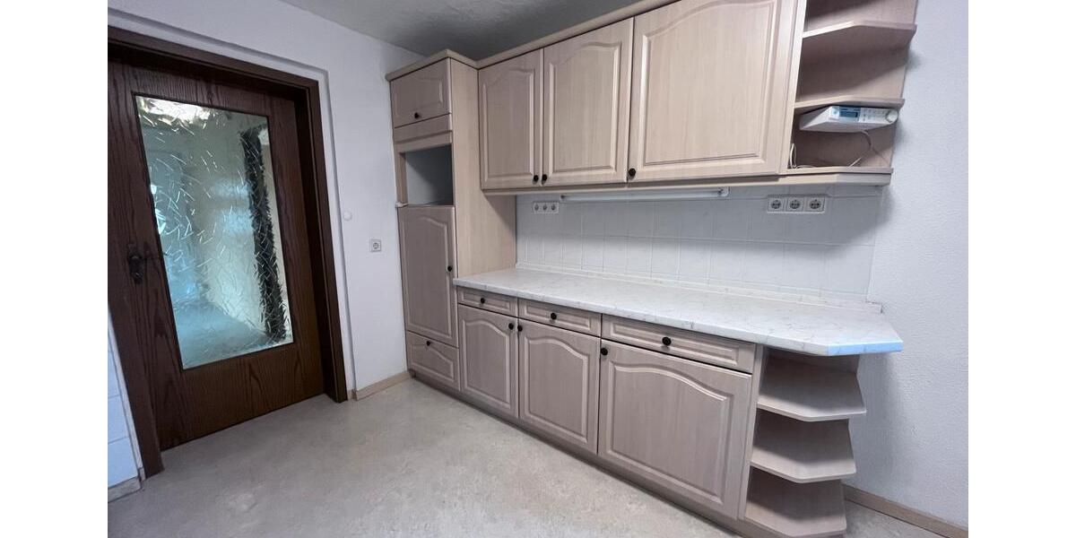 Reihenhaus Delligsen - 7 Zimmer, 190 m&sup2;, 1.050&euro; | Angebot:26035543