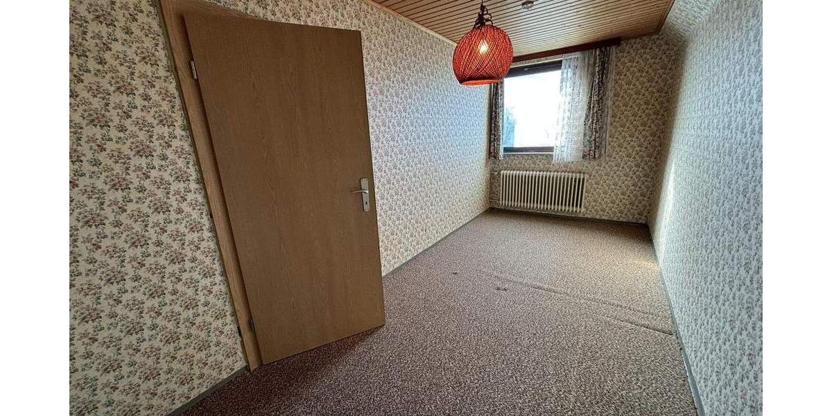 Einfamilienhaus Lehrte Ahlten - 8 Zimmer, 129 m&sup2;, 355.000&euro; | Angebot:25731751