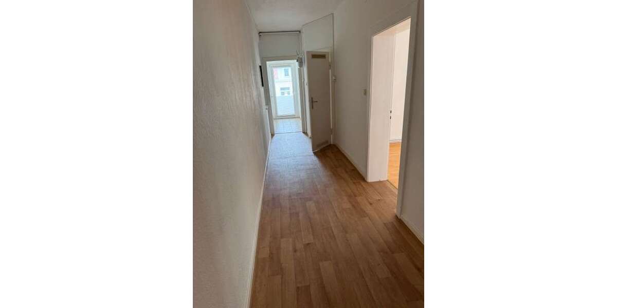 Etagenwohnung Hannover - 2 Zimmer, 57 m&sup2;, 570&euro; | Angebot:25872378