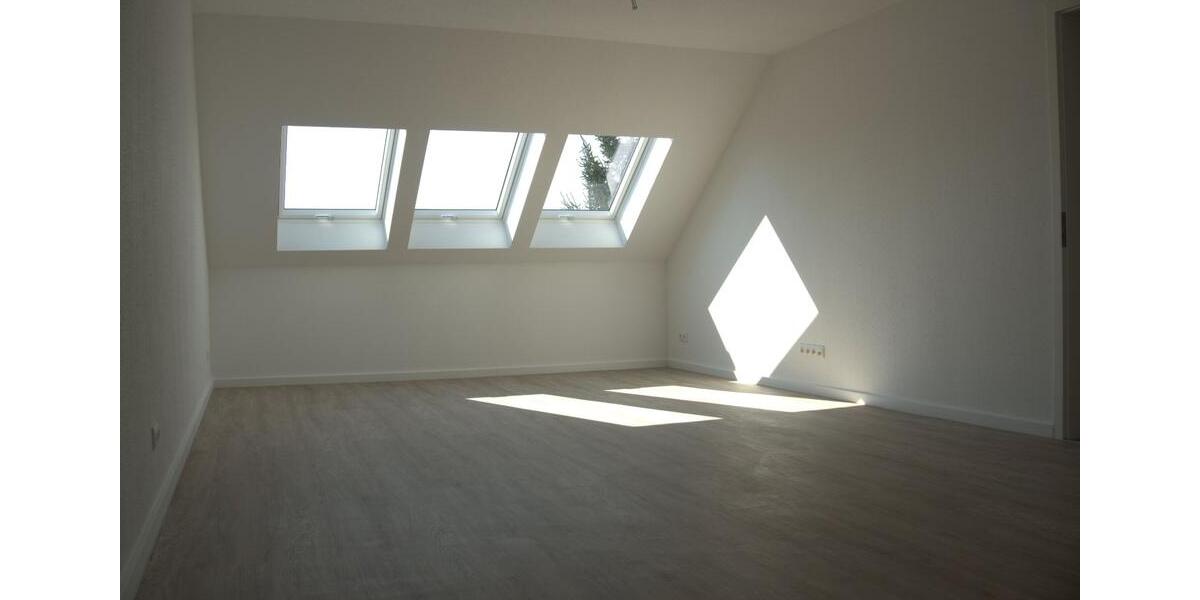 Dachgeschoßwohnung Hemmingen - 2 Zimmer, 64 m&sup2;, 830&euro; | Angebot:25964907