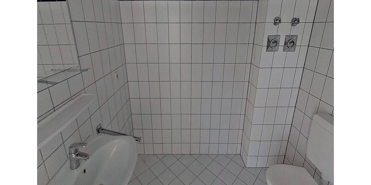 Etagenwohnung Ronnenberg - 2 Zimmer, 87 m&sup2;, 870&euro; | Angebot:25869802