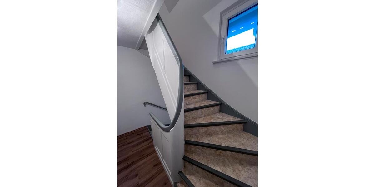 Reihenhaus Delligsen - 7 Zimmer, 190 m&sup2;, 1.050&euro; | Angebot:26035543