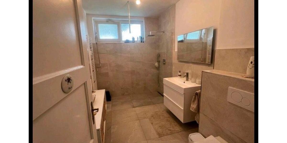 Etagenwohnung Hildesheim - 3.5 Zimmer, 133 m&sup2;, 1.064&euro; | Angebot:25648599