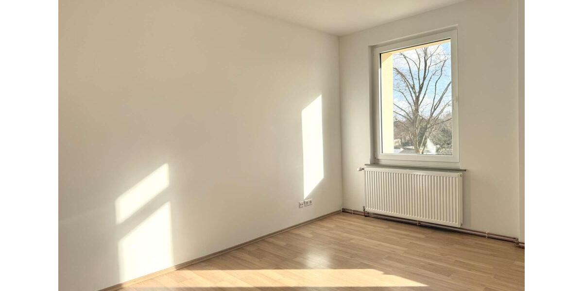 Etagenwohnung Hannover Linden-Limmer - 3 Zimmer, 101 m&sup2;, 1.123&euro; | Angebot:25499928