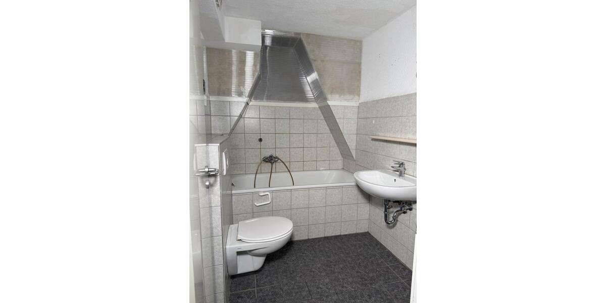 Dachgeschoßwohnung Salzgitter Ortschaft Nord - 3 Zimmer, 59 m&sup2;, 500&euro; | Angebot:25820577