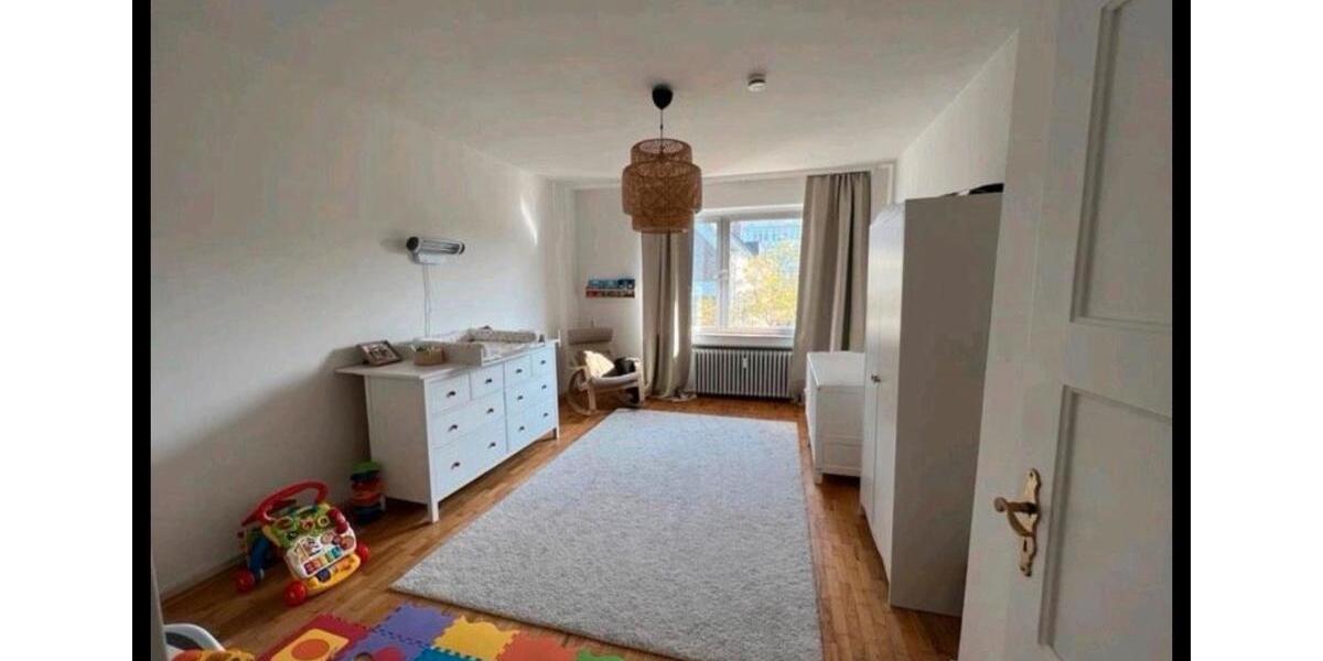 Etagenwohnung Hildesheim - 3.5 Zimmer, 133 m&sup2;, 1.064&euro; | Angebot:25648599