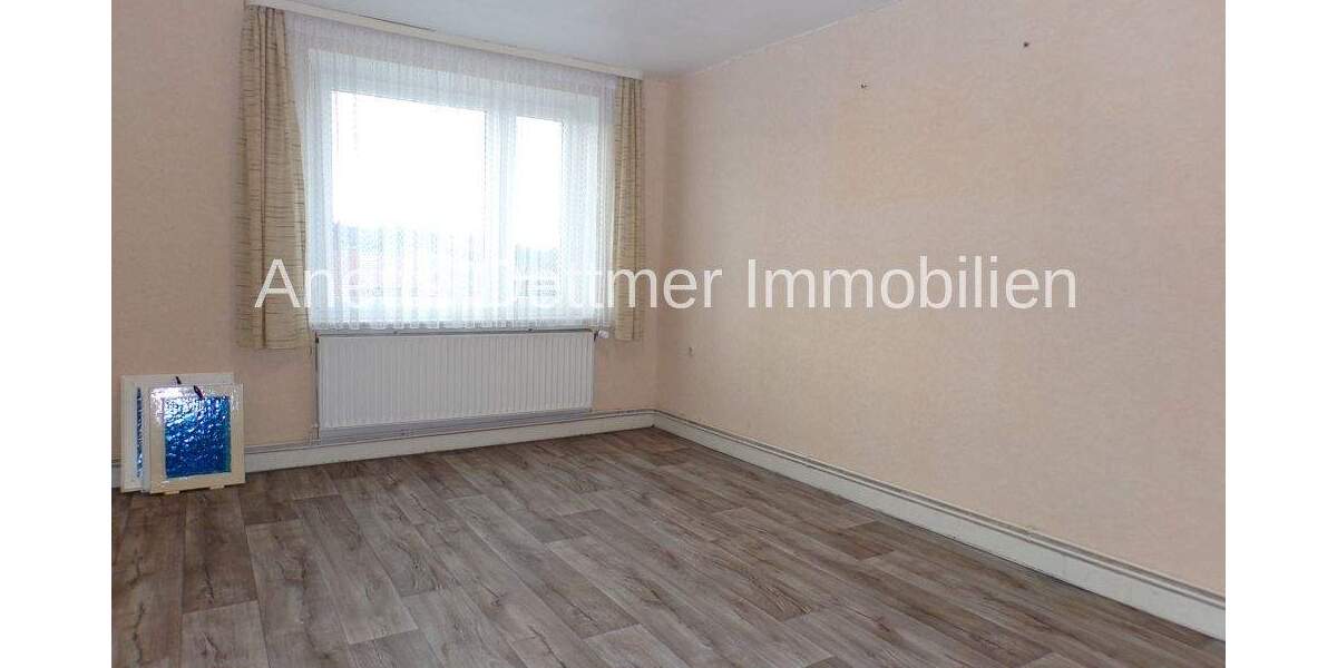 Reihenmittelhaus Freden (Leine) Freden - 8 Zimmer, 180 m&sup2;, 119.000&euro; | Angebot:25695285