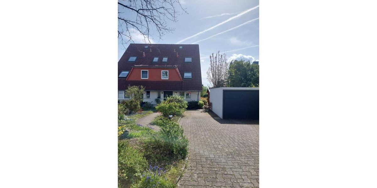 Etagenwohnung Springe - 6 Zimmer, 161 m&sup2;, 1.500&euro; | Angebot:25283094