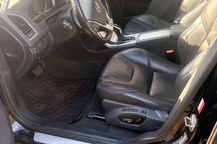 Volvo XC60 137.000 km 16.800 &euro; Salzgitter 38229