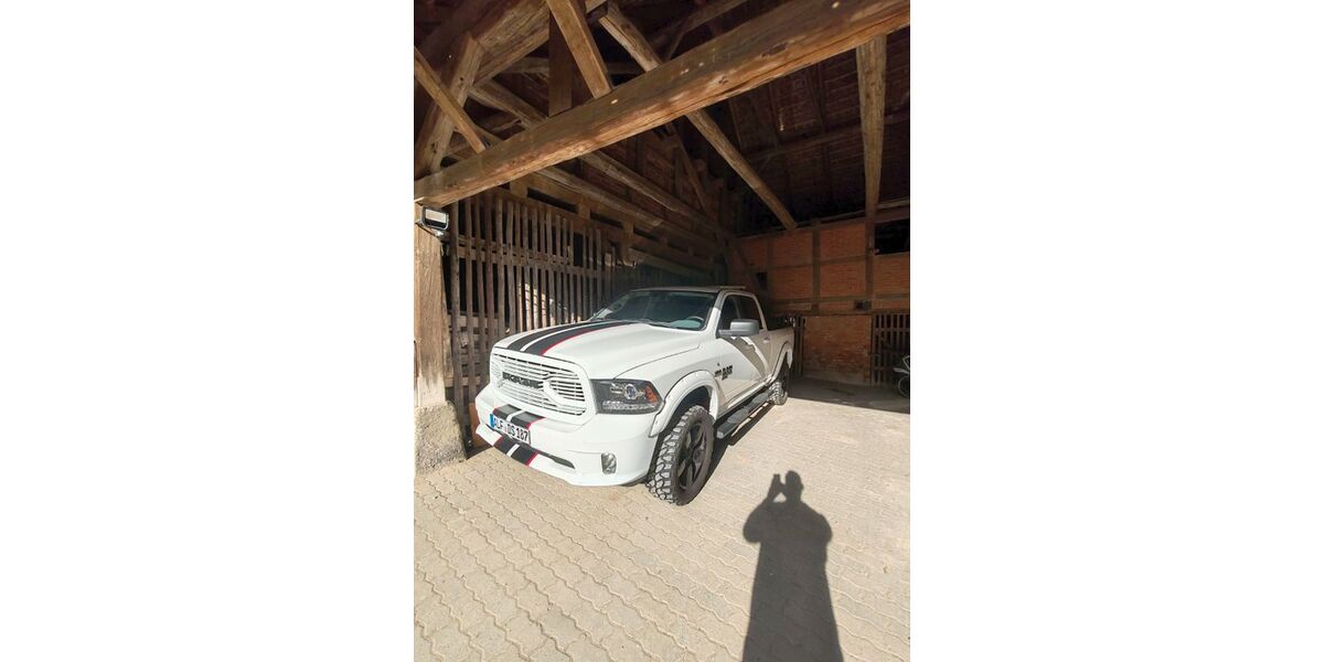 Dodge RAM 112.000 km 34.000 &euro; Lamspringe 31195