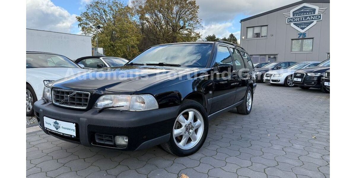 Volvo XC70 209.000 km 19.999 &euro; Hannover 30629