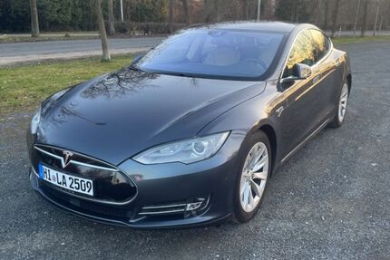 Tesla Model S 164.800 km 19.599 &euro; Alfeld 31061