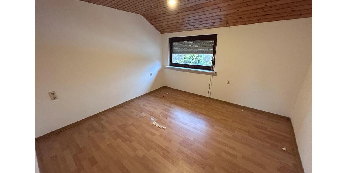 Doppelhaushälfte Sehnde - 3 Zimmer, 110 m&sup2;, 1.300&euro; | Angebot:25876062