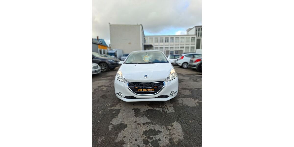 Peugeot 208 111.800 km 3.999 &euro; Hannover 30165
