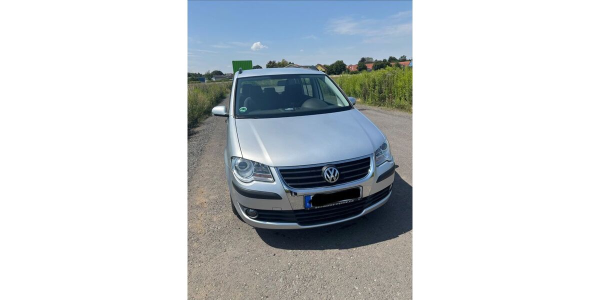 VW Touran 83.100 km 8.000 &euro; Hohenhameln 31249