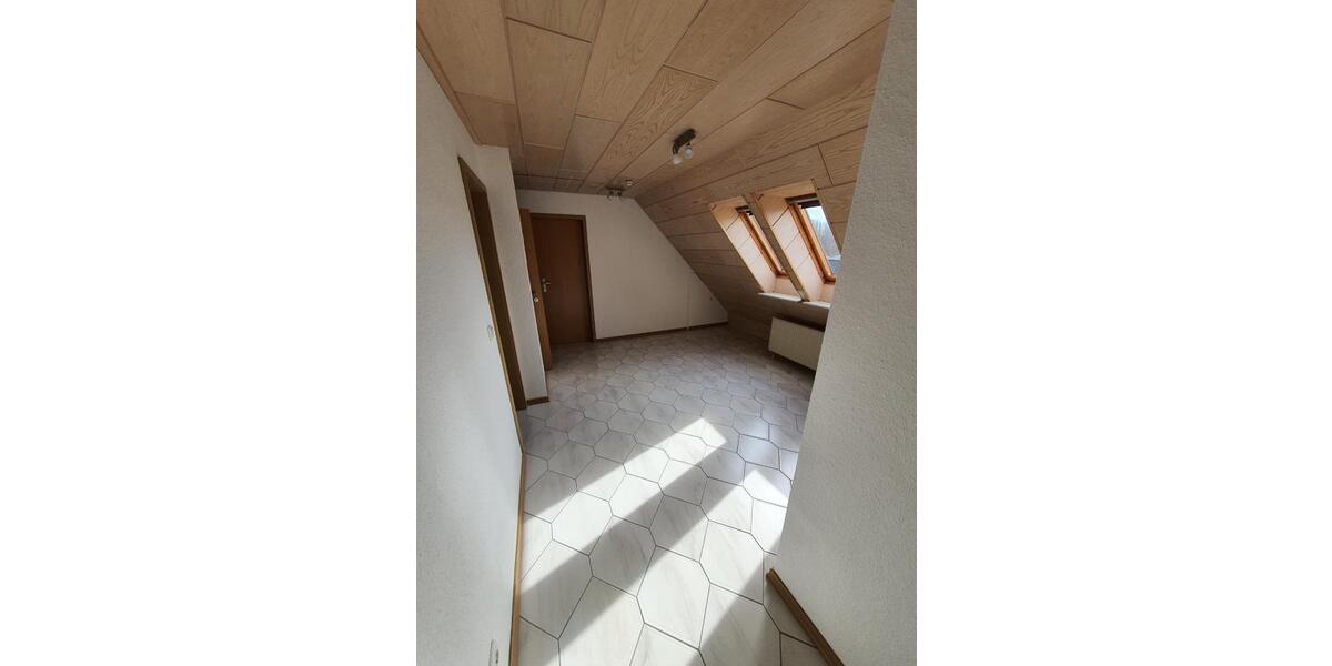 Dachgeschoßwohnung Salzgitter Ortschaft Nord - 2 Zimmer, 70 m&sup2;, 500&euro; | Angebot:25173459