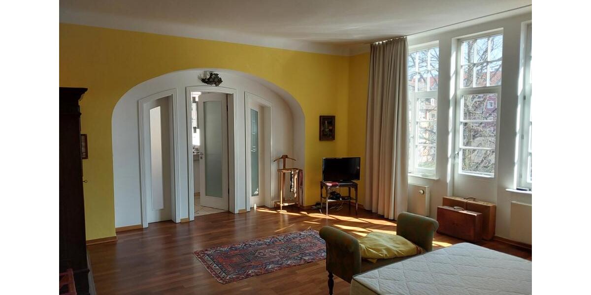 Etagenwohnung Hildesheim - 3.5 Zimmer, 225 m&sup2;, 2.150&euro; | Angebot:25917977