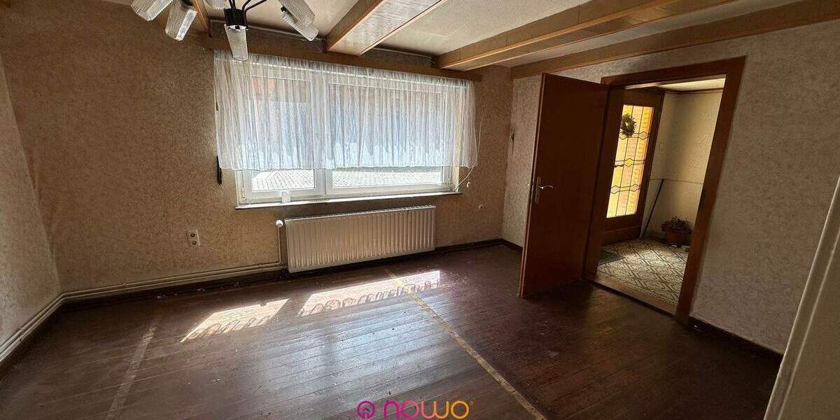 Bauernhaus, Landhaus Lengede Woltwiesche - 9 Zimmer, 284 m&sup2;, 325.000&euro; | Angebot:25671991