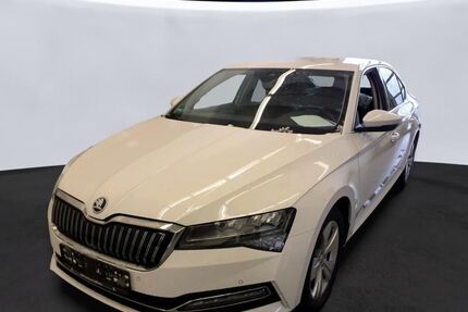 Skoda Superb 183.000 km 17.990 &euro; Peine 31226