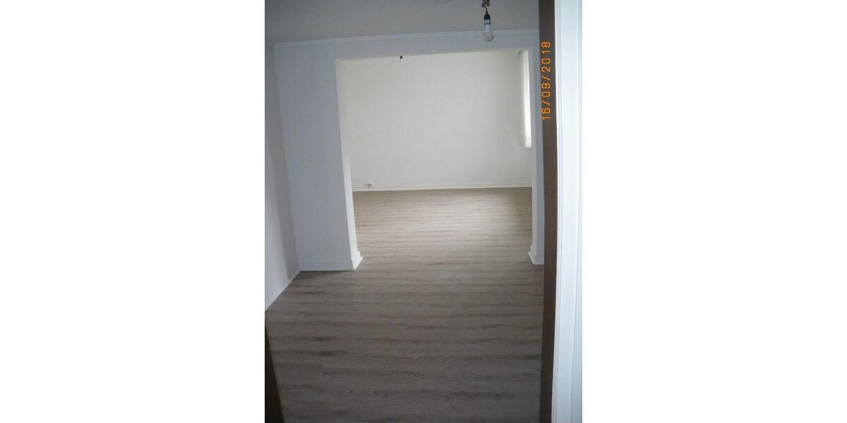 Etagenwohnung Holle - 6 Zimmer, 124 m&sup2;, 780&euro; | Angebot:26662502