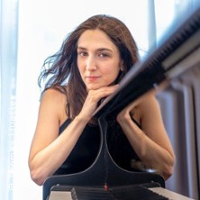 Julia Hamos - Klavierabend 11.12.2026 Swiss Life