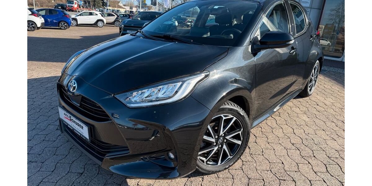 Toyota Yaris 27.450 km 19.990 &euro; Hildesheim 31137