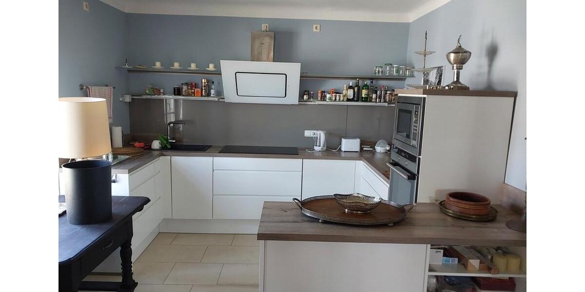 Etagenwohnung Hildesheim - 3.5 Zimmer, 225 m&sup2;, 2.150&euro; | Angebot:25917977