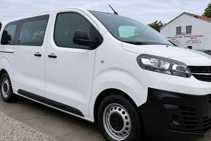 Opel Vivaro 22.000 km 29.999 &euro; Hannover 30163