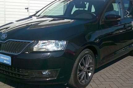 Skoda Rapid 111.000 km 8.499 &euro; Gronau (Leine) OT Brüggen 31028