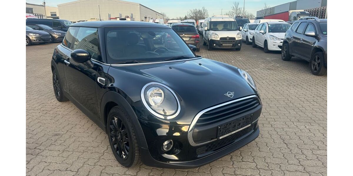 Mini ONE 246.000 km 7.490 &euro; SALZGITTER 38229