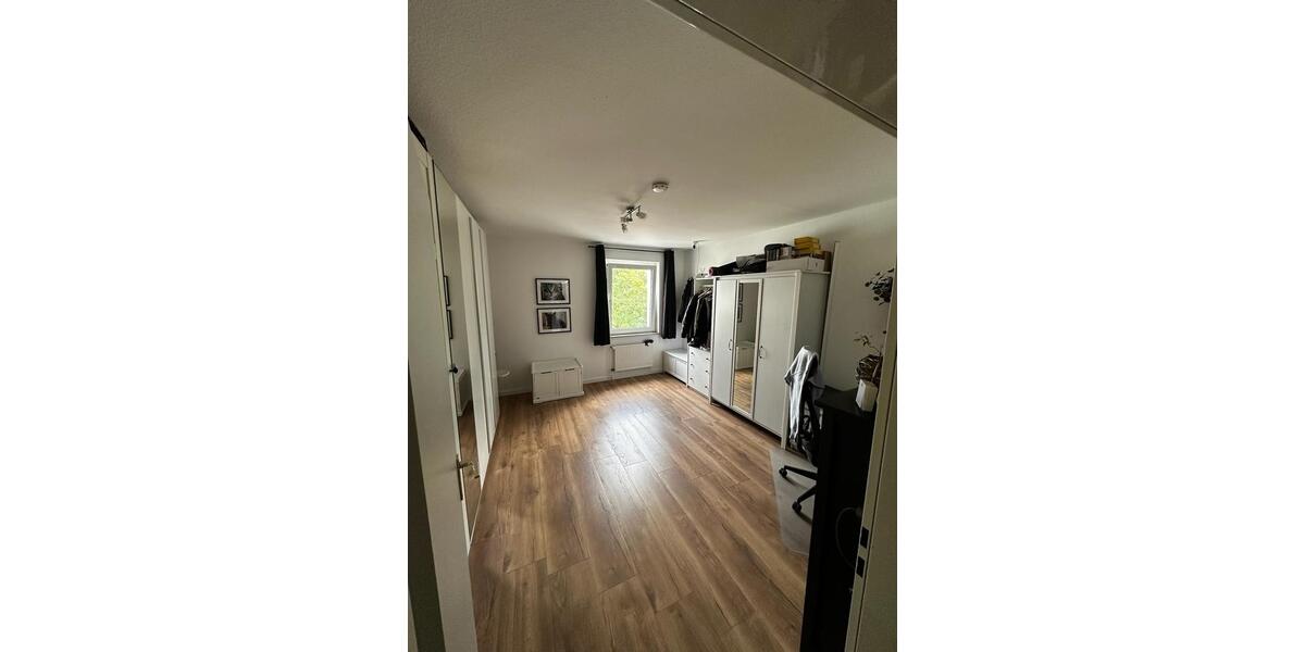 Etagenwohnung Ronnenberg - 3 Zimmer, 90 m&sup2;, 280.000&euro; | Angebot:27025526