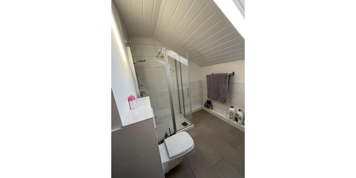 Etagenwohnung Laatzen - 3 Zimmer, 85 m&sup2;, 900&euro; | Angebot:26026590