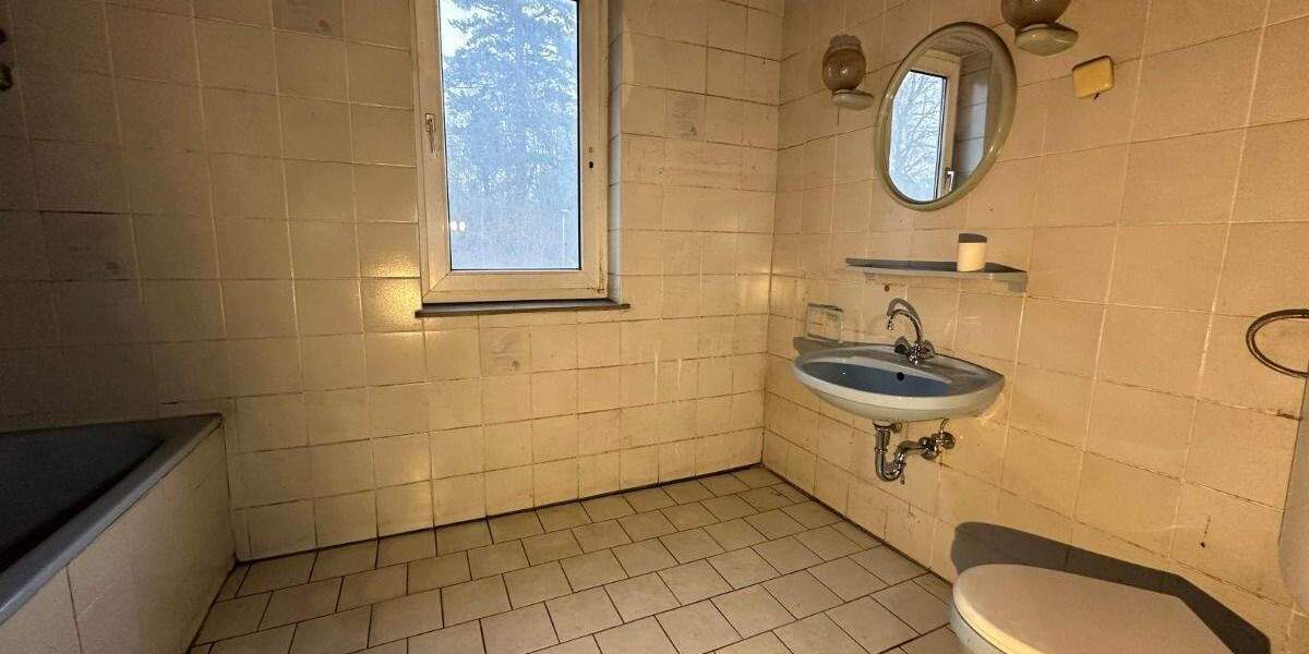 Einfamilienhaus Gronau - 6 Zimmer, 168 m&sup2;, 139.000&euro; | Angebot:25927985