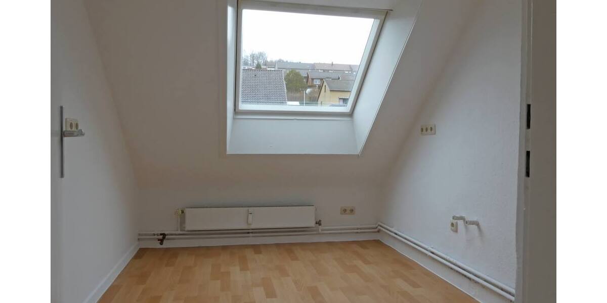 Gemütliche Dachgeschosswohnung in angenehmen Mehrfamilienwohnhaus! - Dachgeschoßwohnung Alfeld Röllinghausen | Angebot:24670971