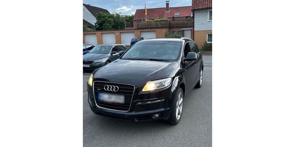 Audi Q7 310.000 km 7.500 &euro; Freden 31084