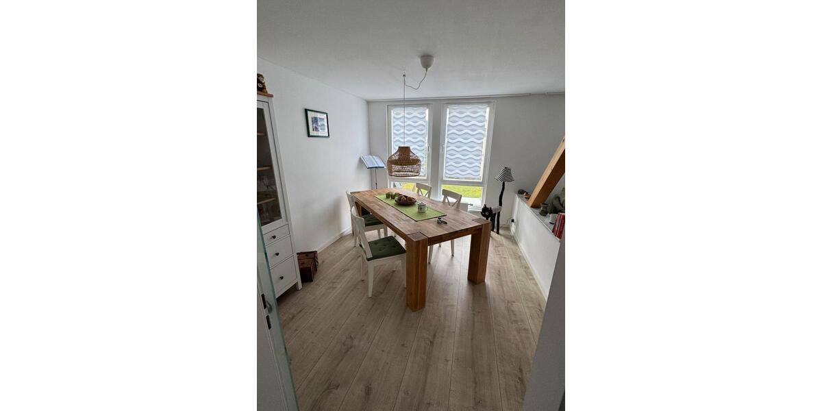 Etagenwohnung Hildesheim Bockfeld - 3 Zimmer, 80 m&sup2;, 950&euro; | Angebot:25237588