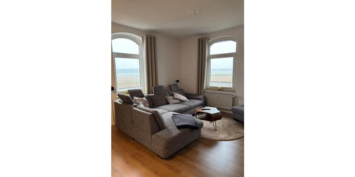 Etagenwohnung Heere - 3 Zimmer, 100 m&sup2;, 100&euro; | Angebot:25236427