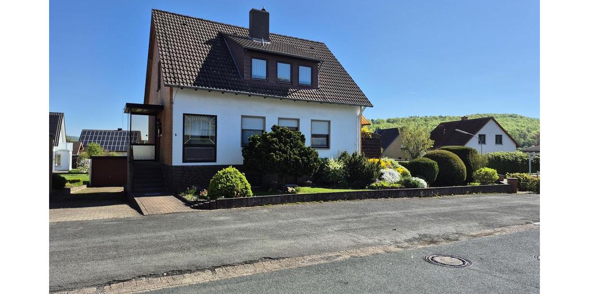 Hier wohnt man gerne - Einfamilienhaus Alfeld | Angebot:23861399