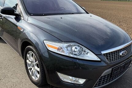 Ford Mondeo 211.000 km 2.700 &euro; Hildesheim 31135