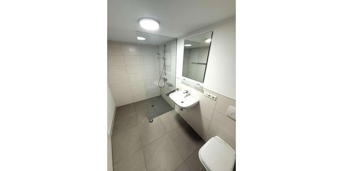 Dachgeschoßwohnung Sehnde - 3 Zimmer, 83 m&sup2;, 930&euro; | Angebot:26663680