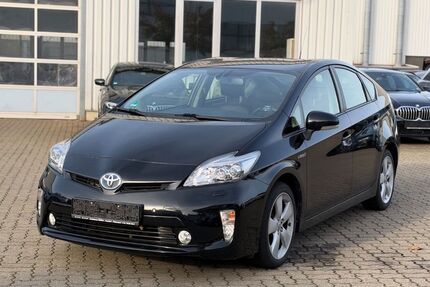 Toyota Prius 64.000 km 13.990 &euro; Salzgitter 38229