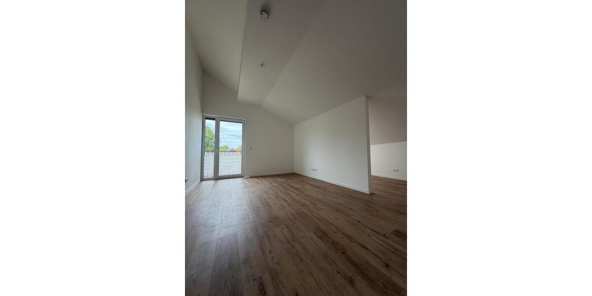 Dachgeschoßwohnung Laatzen - 2 Zimmer, 82 m&sup2;, 1.090&euro; | Angebot:26541033