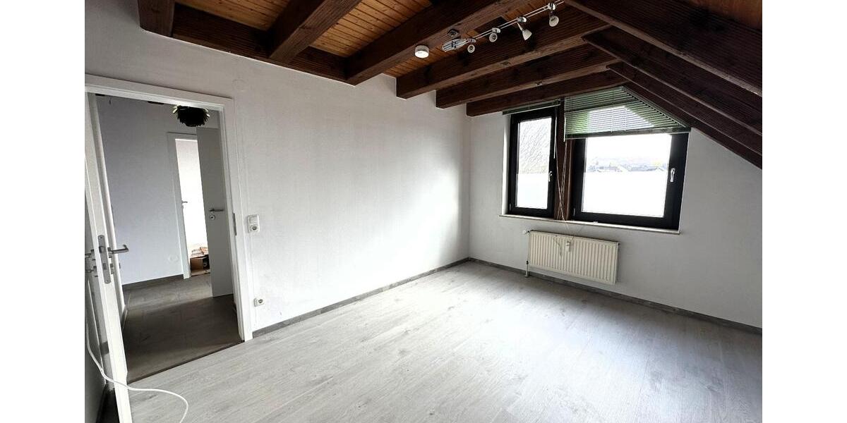 Maisonettenwohnung Hildesheim Itzum-Marienburg - 4 Zimmer, 105 m&sup2;, 1.100&euro; | Angebot:25921167