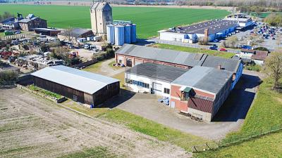 HALLENKOMPLEX MIT FREIFLÄCHEN UND WIESE - Gewerbeobjekt Ilsede | Angebot:27531114